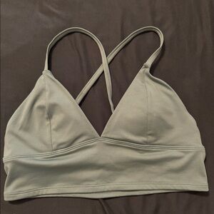 Sports bra size M